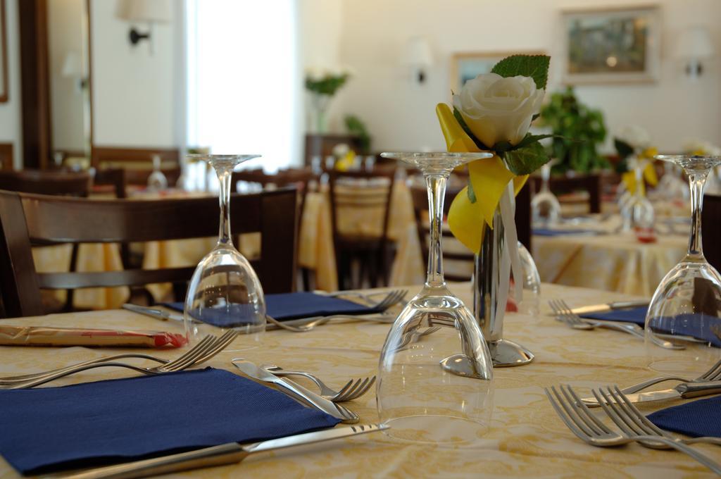 Hotel Crocenzi San Marino Luaran gambar
