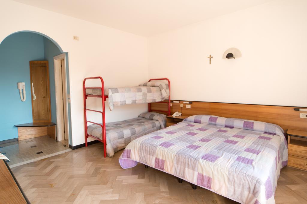Hotel Crocenzi San Marino Luaran gambar
