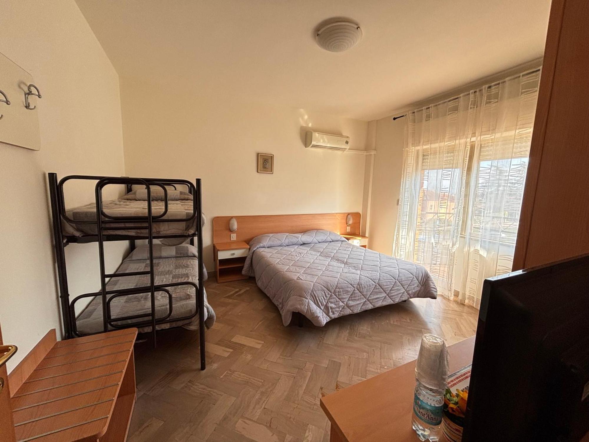 Hotel Crocenzi San Marino Luaran gambar